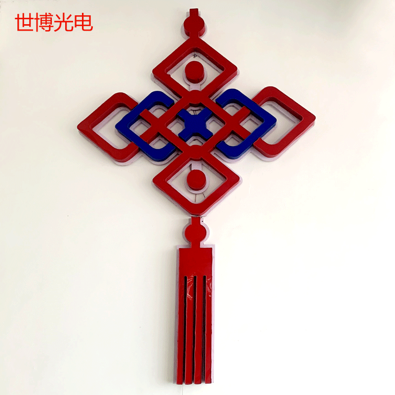 路灯杆中国结装饰